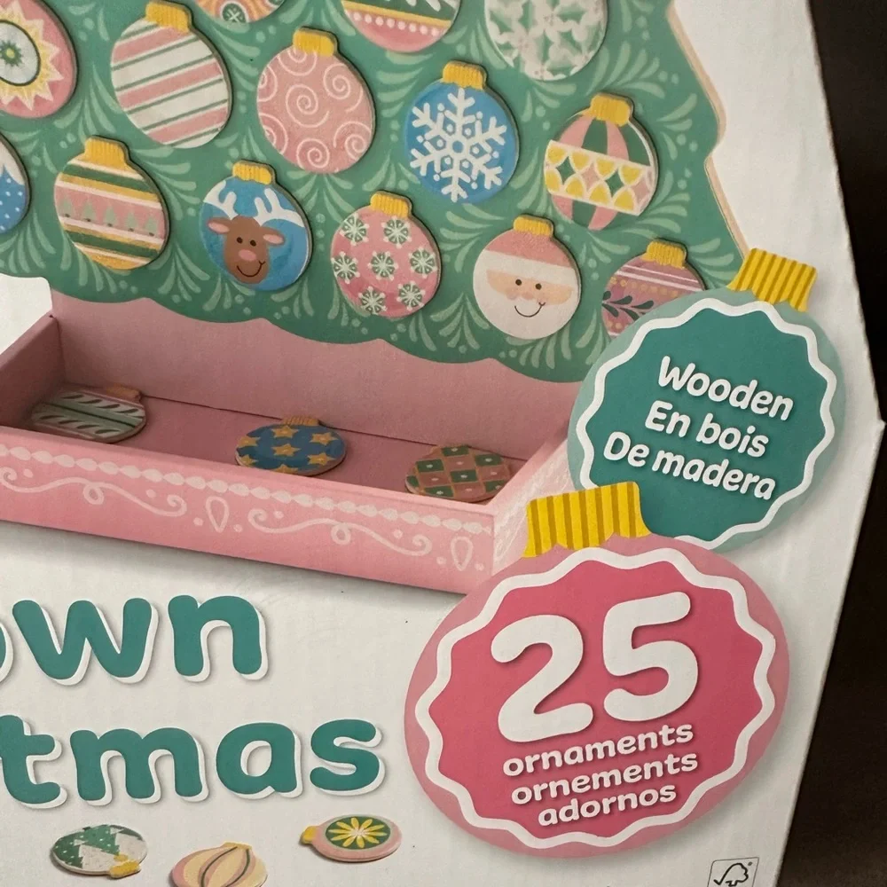 Melissa & Doug Festive Magnetic Christmas Tree Set